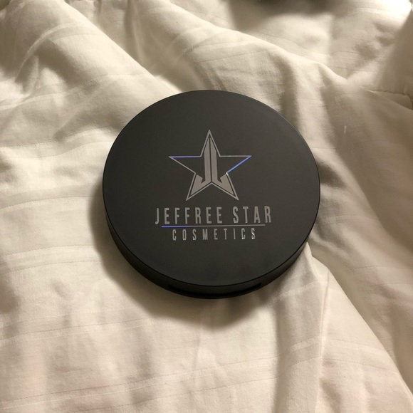 Jeffree star + manny mua highlighter eclipse - Picture 5 of 8